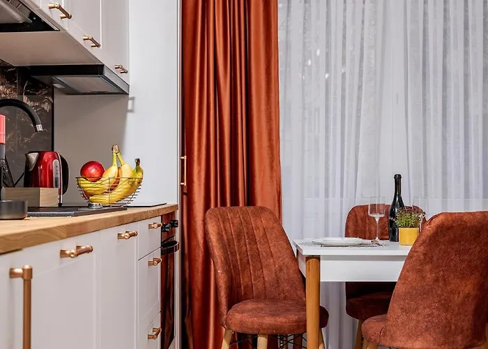 Cooper And Wood Elegance Orizont Galleries Bucureşti