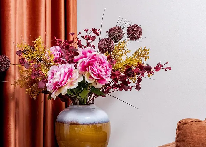 Cooper And Wood Elegance Orizont Galleries * 부쿠레슈티